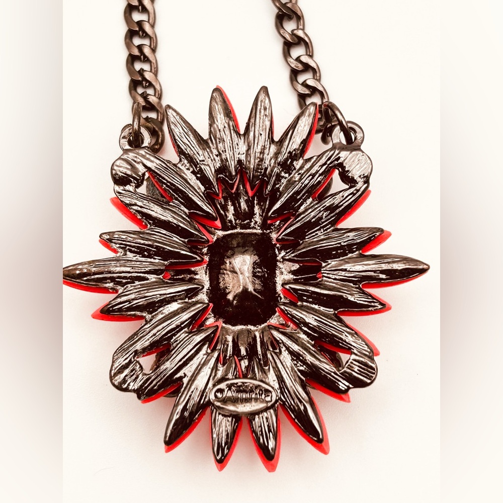 Amrita Singh Coral Crystal Statement Necklace NWT - Picture 10 of 12